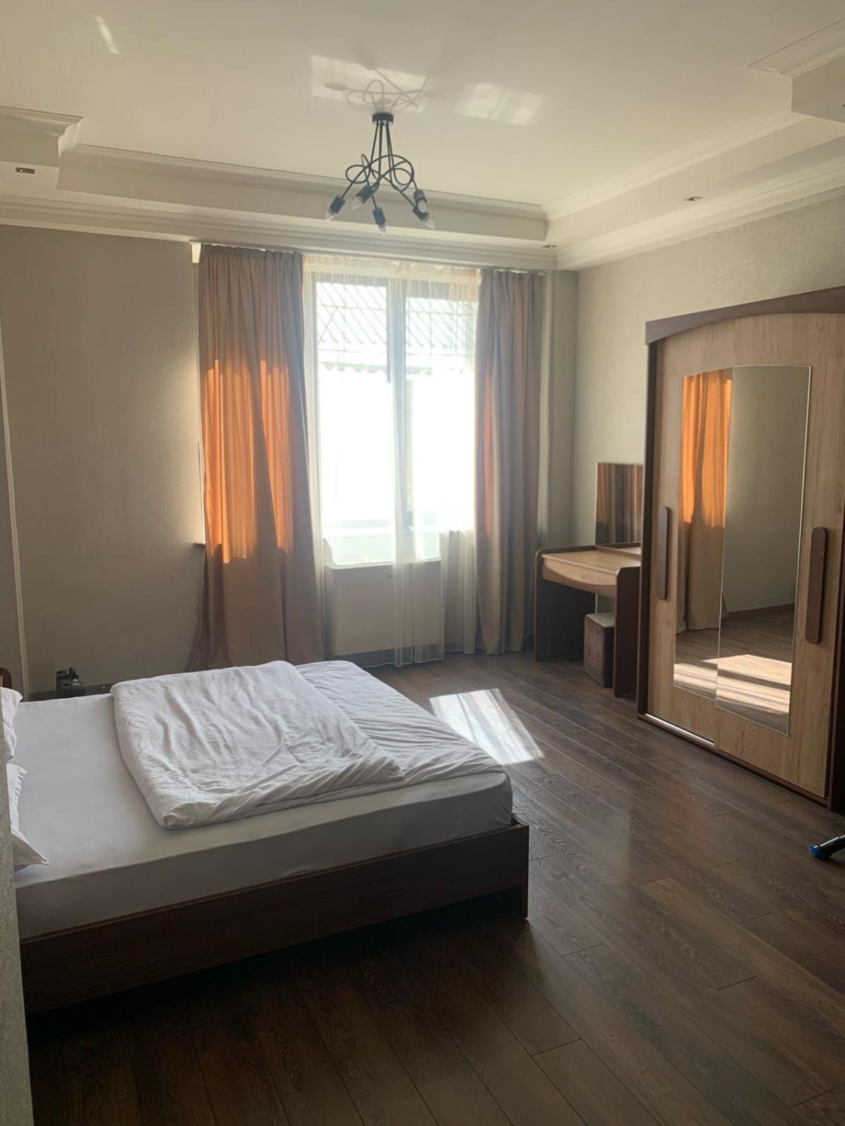 Malibu Apartment Yerevan Ngoại thất bức ảnh